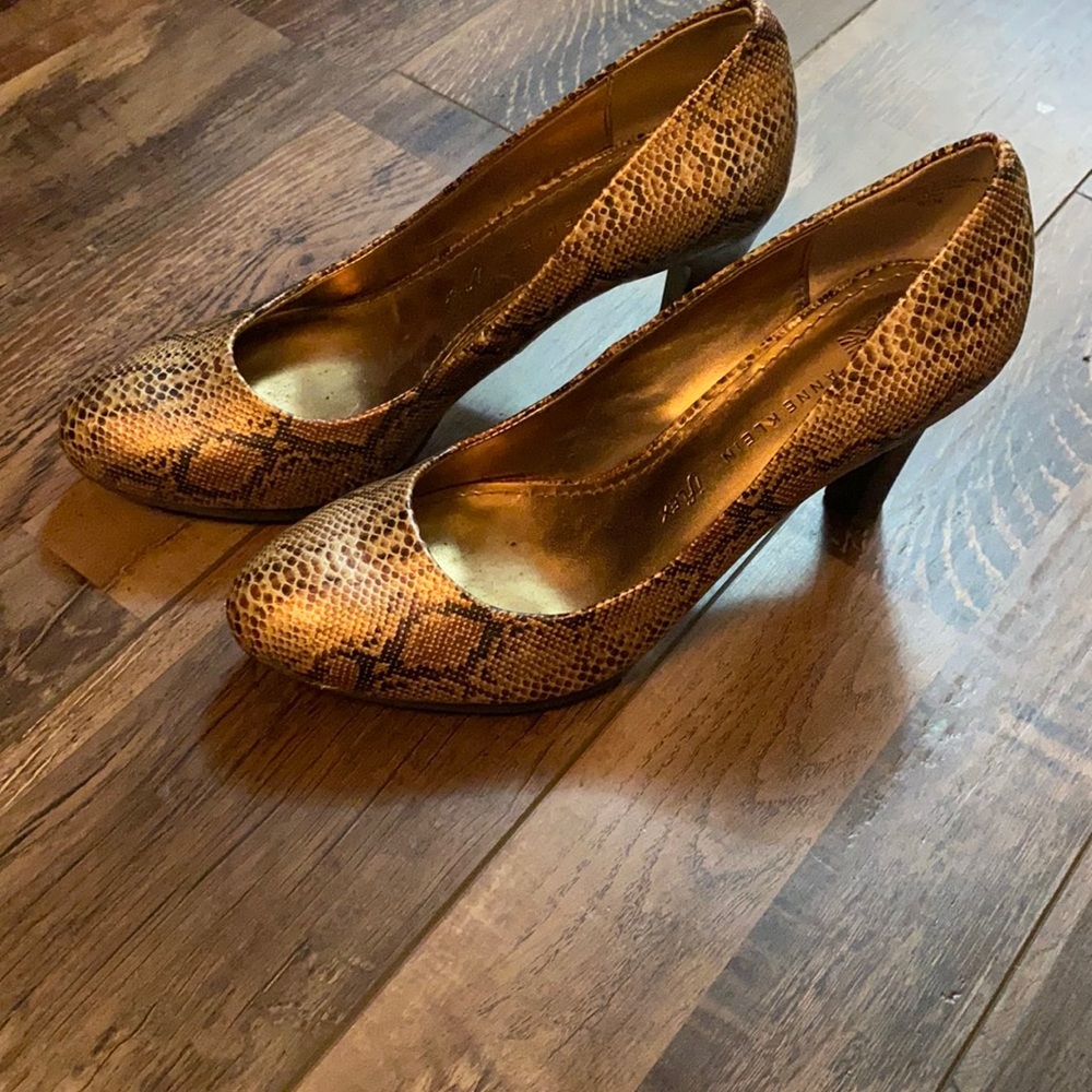 Anne Klein heels